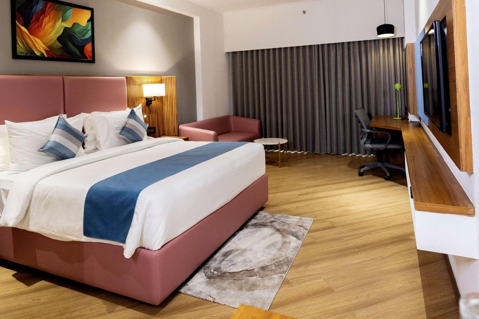 Ramada Encore By Wyndham Viramgam Экстерьер фото