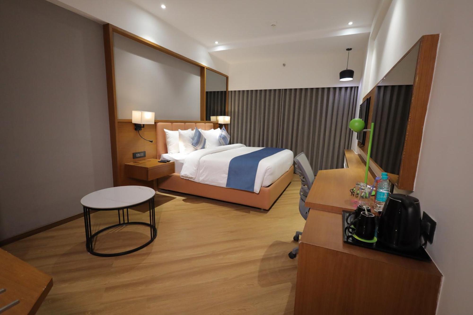 Ramada Encore By Wyndham Viramgam Экстерьер фото