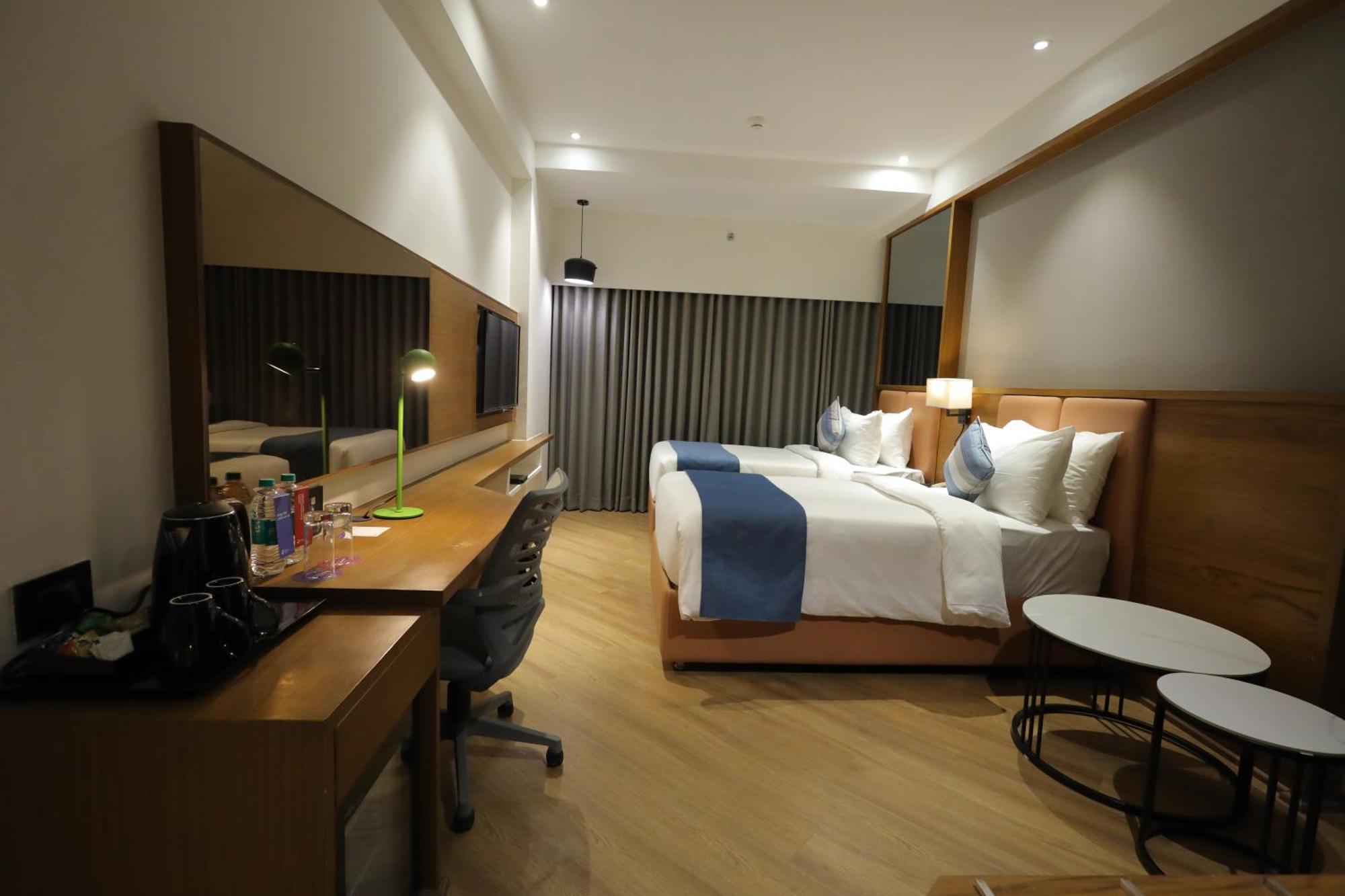 Ramada Encore By Wyndham Viramgam Экстерьер фото