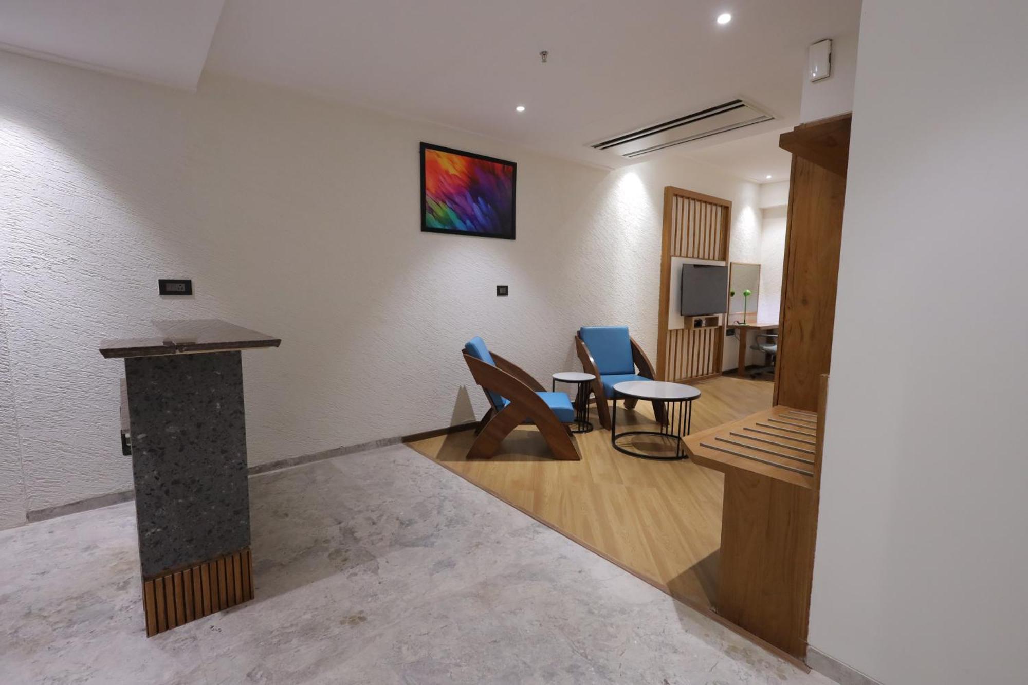 Ramada Encore By Wyndham Viramgam Экстерьер фото